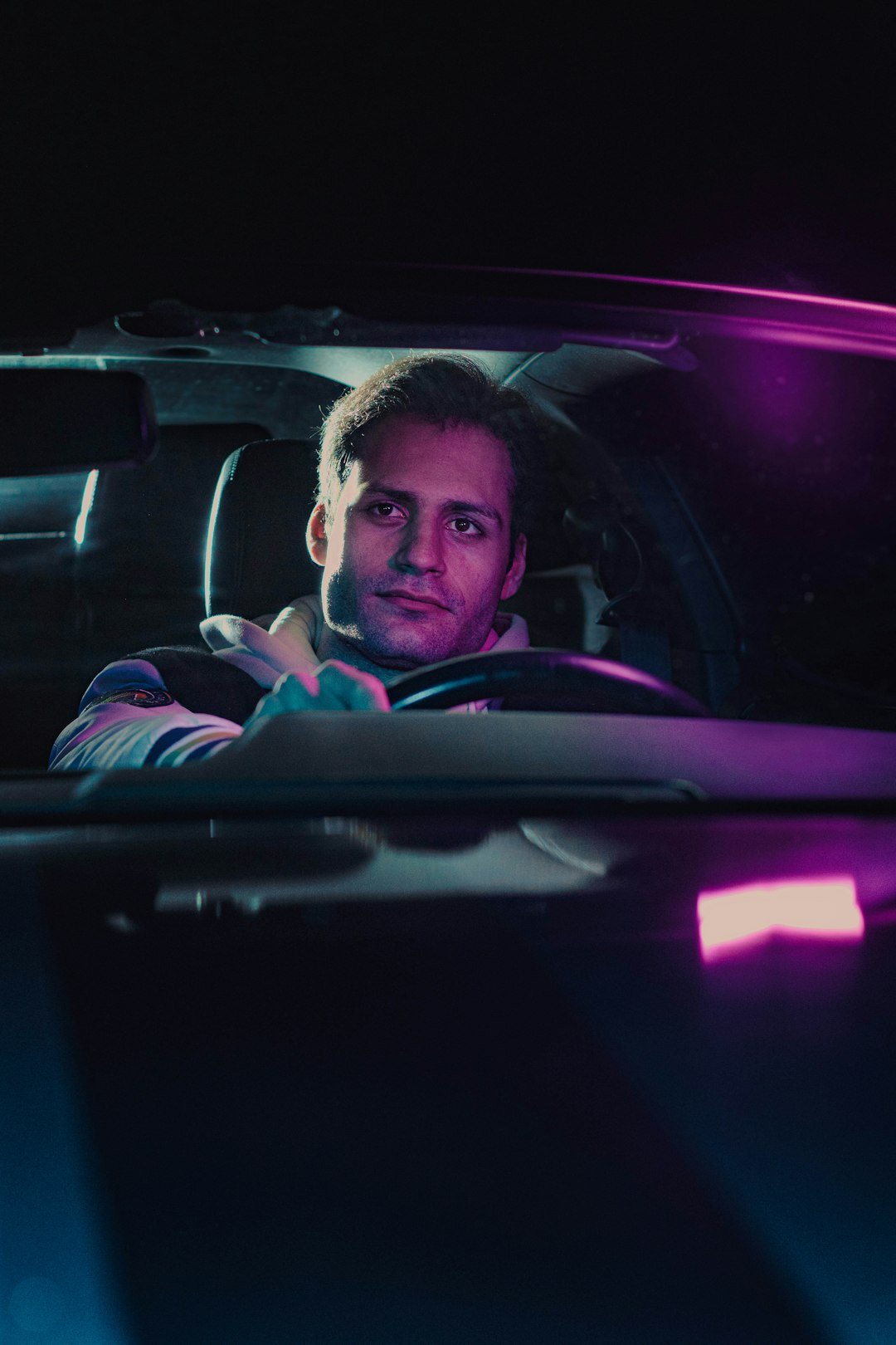 Mastering the First Impression: Your intriguing post title goes here a-man-driving-a-car-in-the-dark-hfzbdme3no0